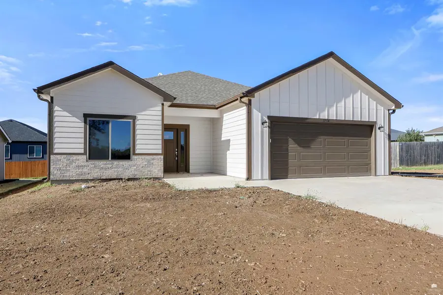 1734 Sutter Woods Road, Junction City, KS 66441 - #3