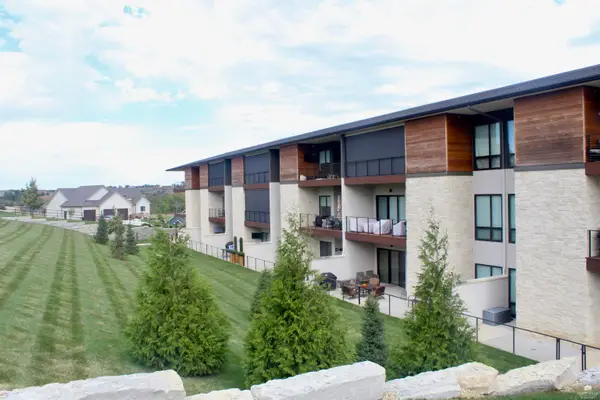 3010 Fieldhouse #103 Circle, Manhattan, KS 66503