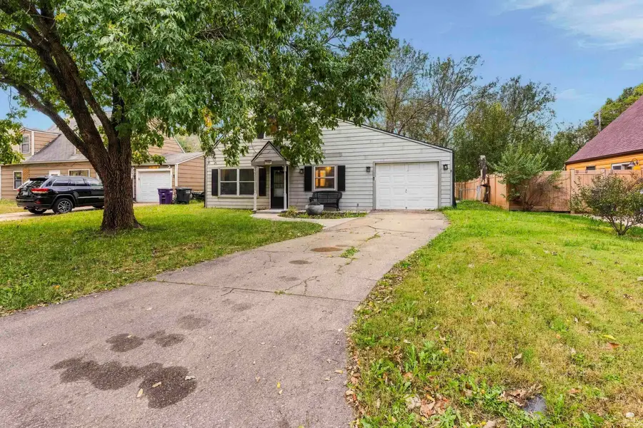 2137 Halls Landing, Manhattan, KS 66502 - #3