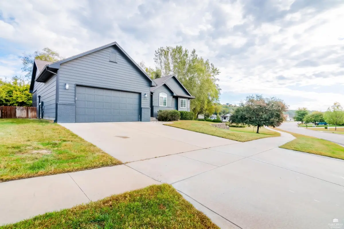 5124 Bramblewood Drive, Manhattan, KS 66503 - #1