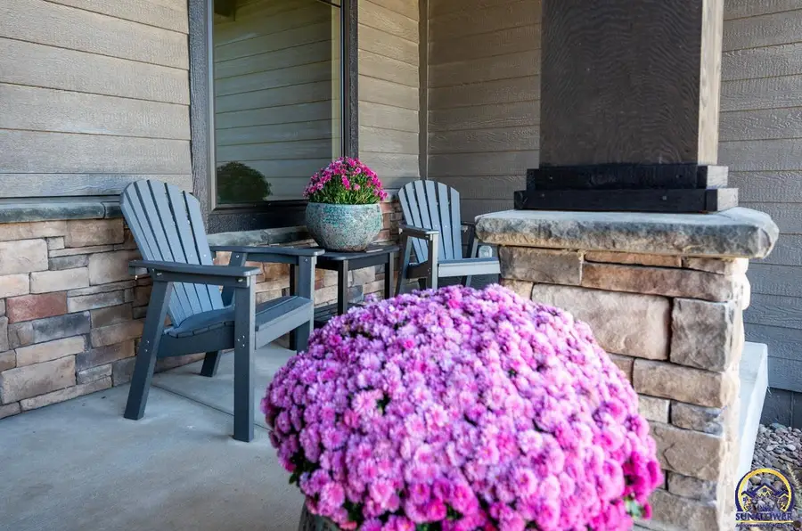 4319 SE Stone Ledge Dr, Topeka, KS 66609 - Image #3