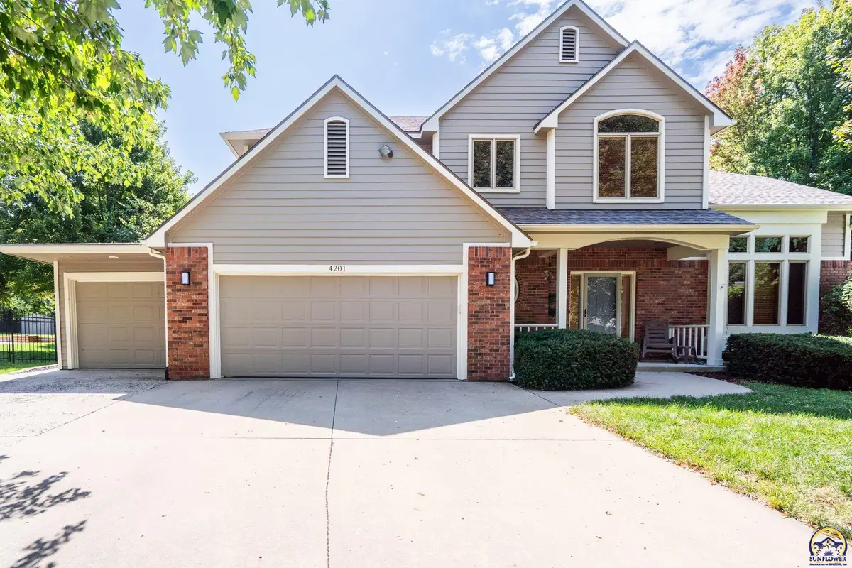4201 Crofton Ct, Lawrence, KS 66049-4783 - Image #1