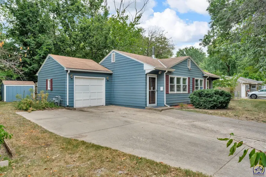 800 Madeline Ln, Lawrence, KS 66049 - Image #3