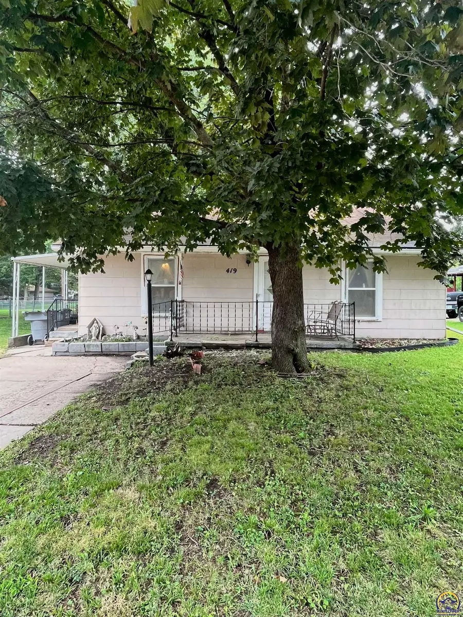 419 Arundel St, Emporia, KS 66801 - Image #2