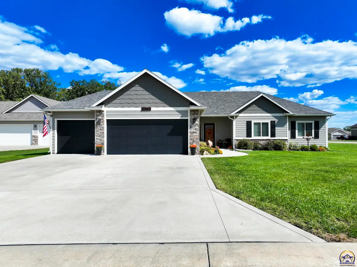 6351 Tanglewood St, Wamego, KS 66547 - Image #1