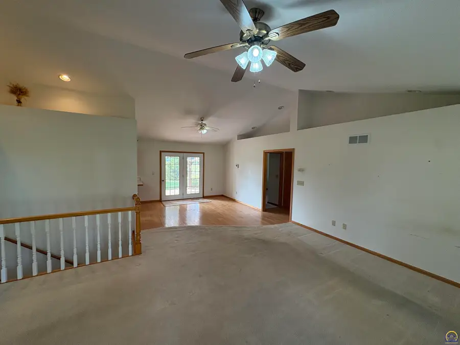 407 Charles St, Olpe, KS 66865 - Image #3