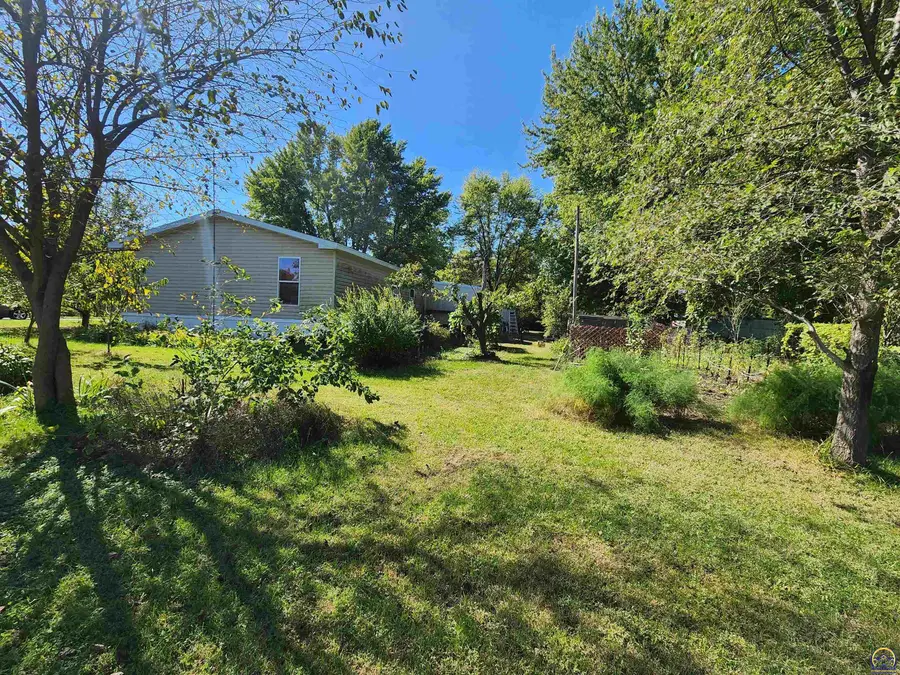 322 Kansas St, Netawaka, KS 66516 - Image #2