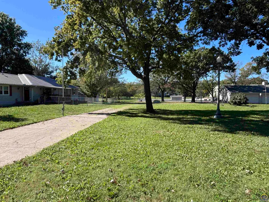 1001 Woodland St, Emporia, KS 66801 - Image #3