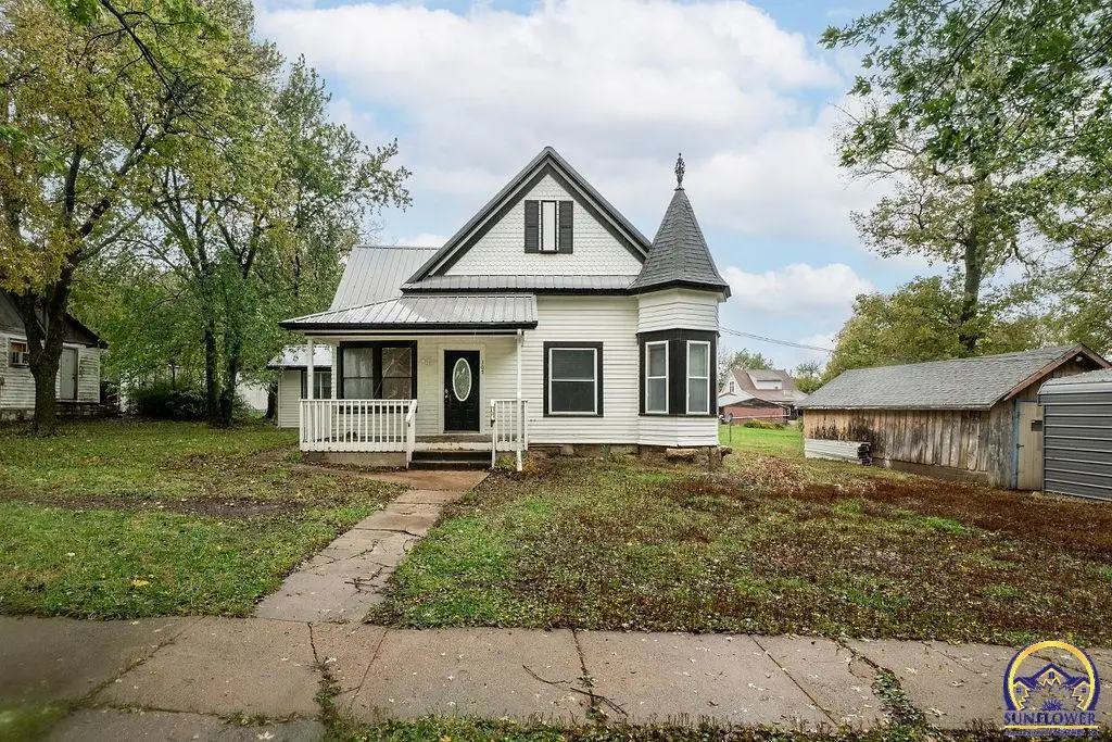 107 Locust St, Eskridge, KS 66423 - Image #1