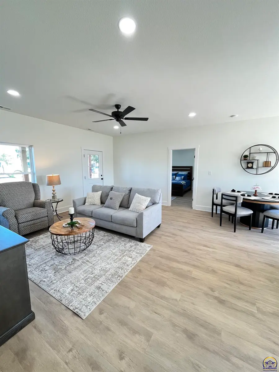 210 Hickory St, Americus, KS 66835 - Image #3