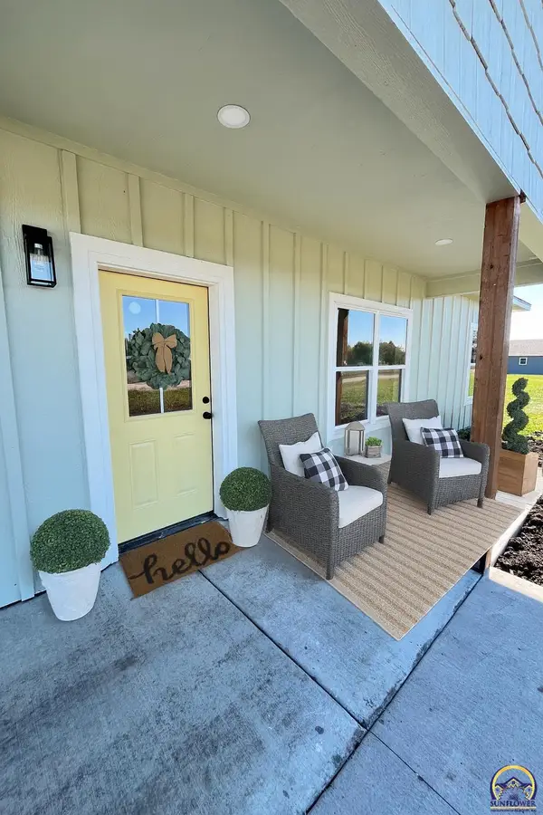 214 Hickory St, Americus, KS 66835