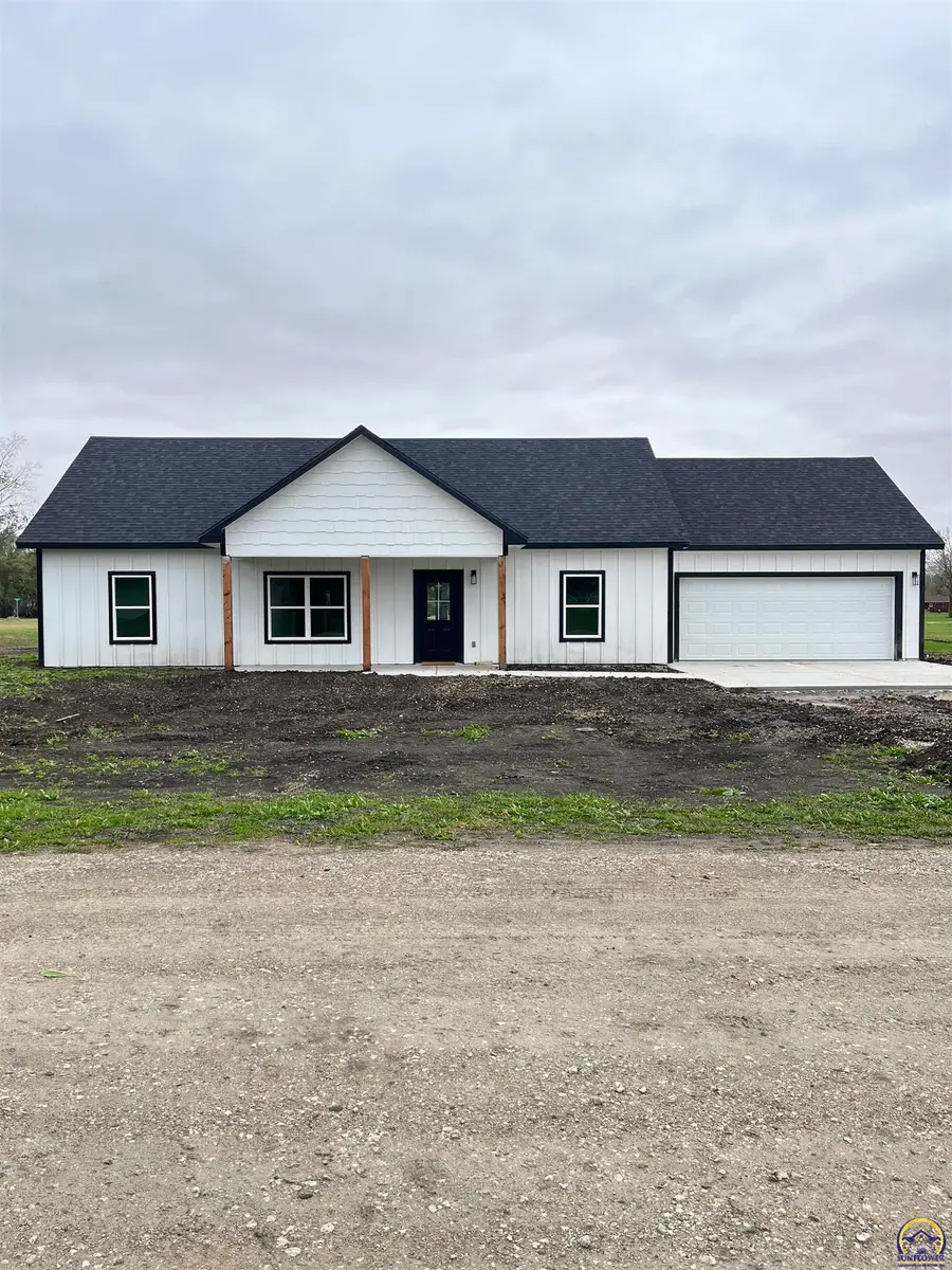 206 Hickory St, Americus, KS 66835 - Image #3