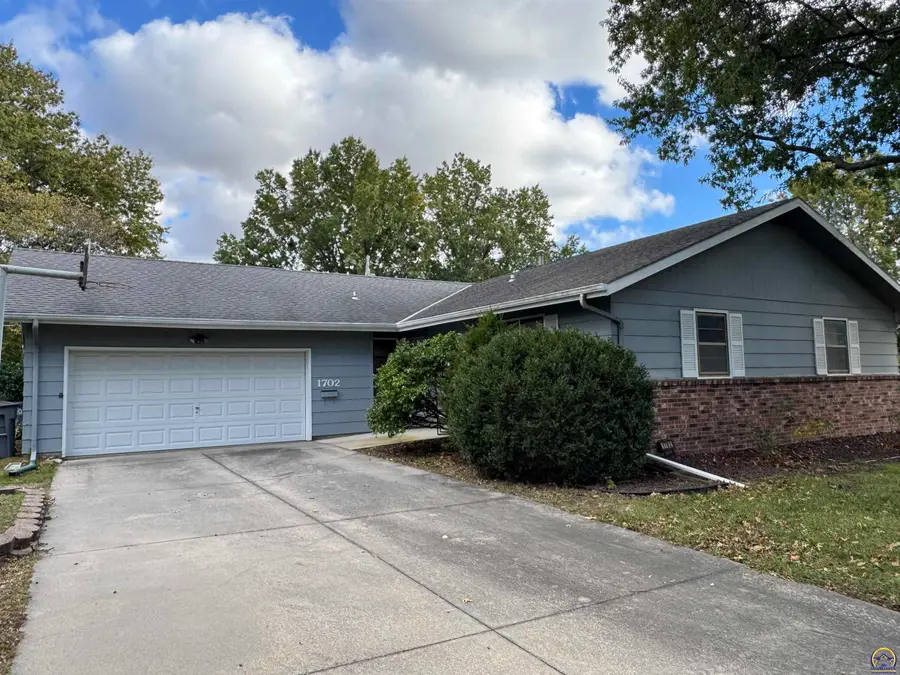 1702 Trowman Way, Emporia, KS 66801 - Image #3