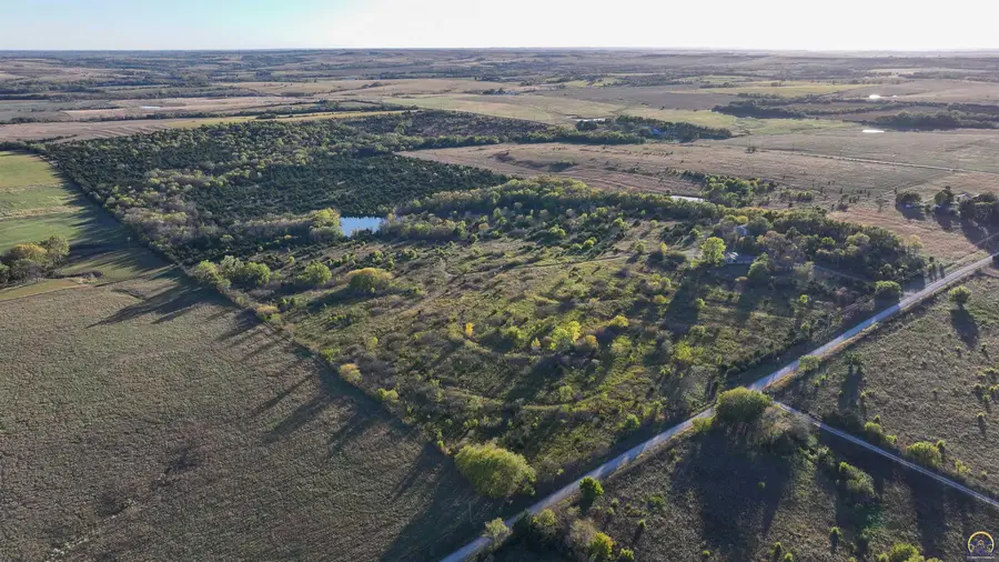 16696 Coyote Rd, Eskridge, KS 66423 - Image #3