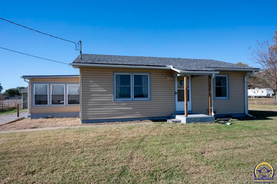 1733 NW Furman Rd, Topeka, KS 66618 - Image #2