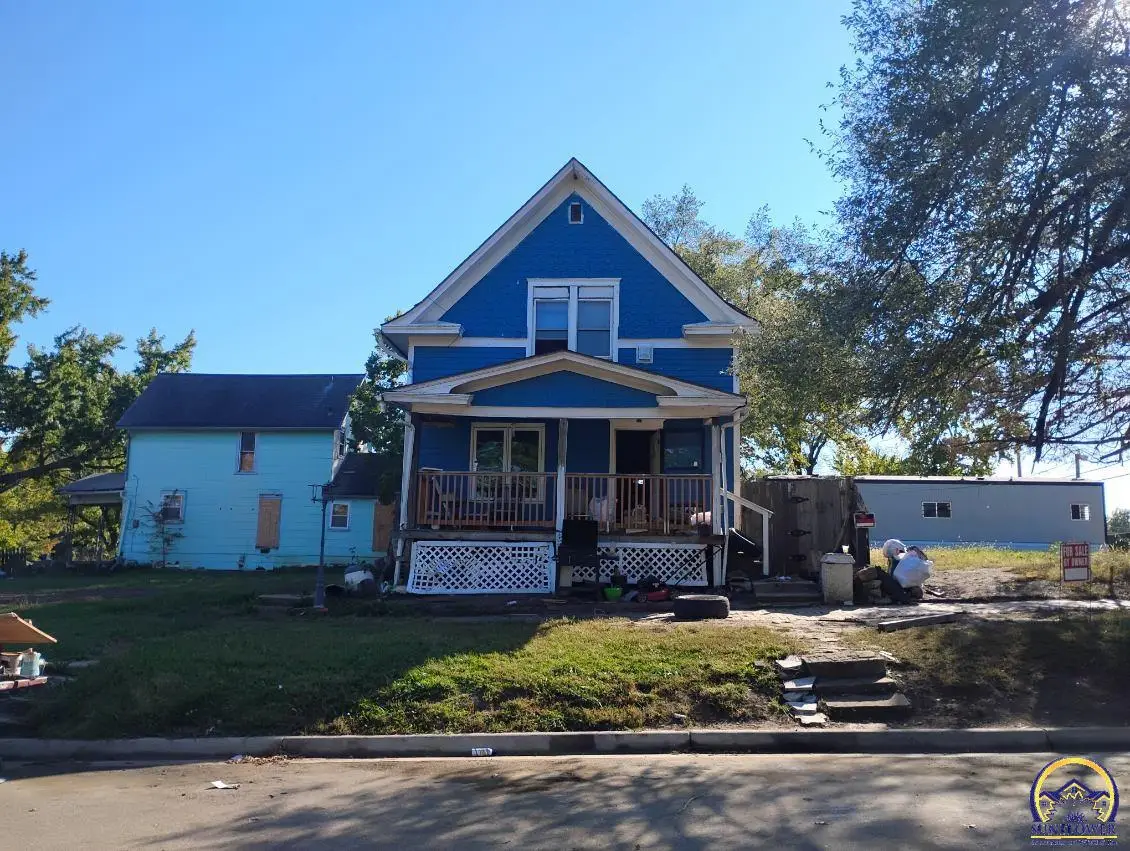 317 SE 11th St, Topeka, KS 66612 - Image #1