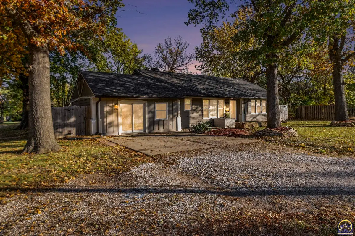 1730 SW 37th St, Topeka, KS 66614 - Image #1