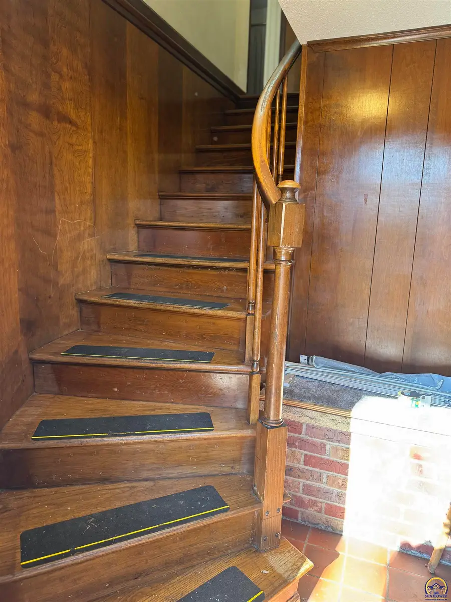 4300 SW 30th St, Topeka, KS 66614 - Image #2