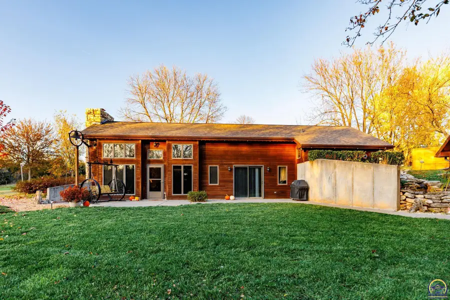 16755 Say Rd, Wamego, KS 66547 - Image #2