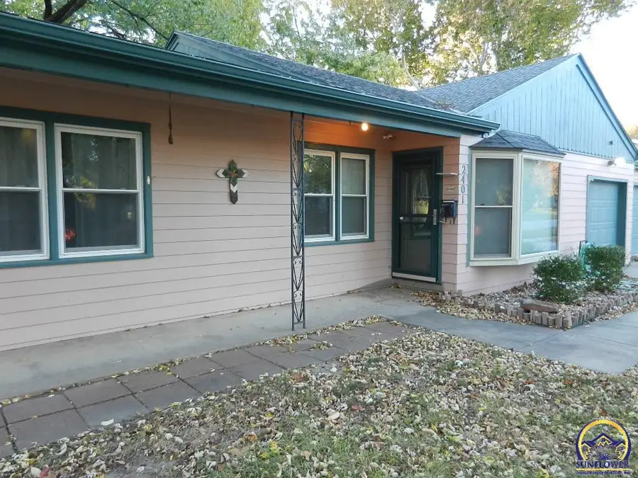 2401 SW James St, Topeka, KS 66614 - Image #2
