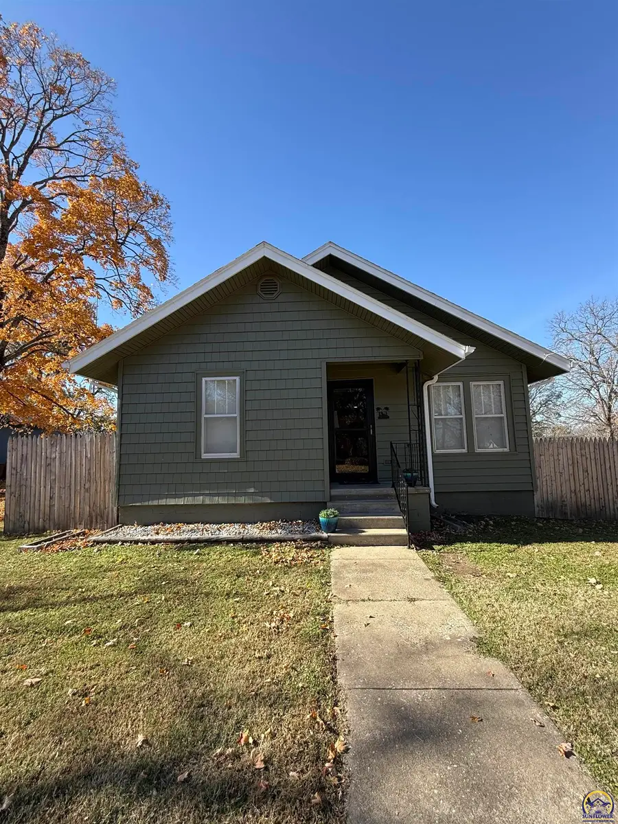 701 S 3rd St, Madison, KS 66860 - Image #3