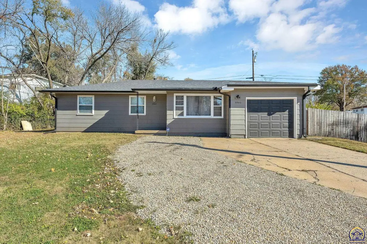 3542 SE Adams St, Topeka, KS 66605 - Image #1