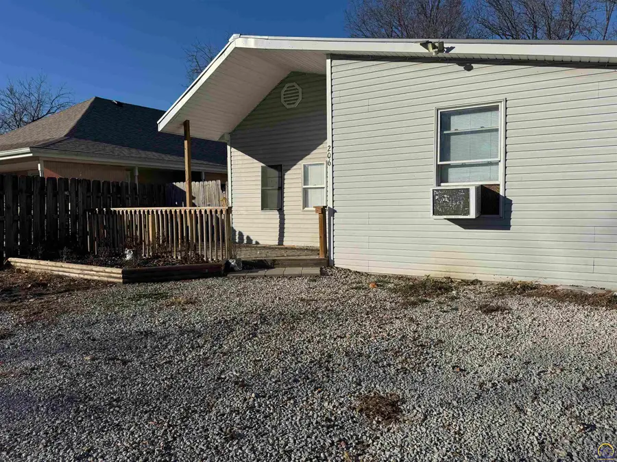 206 E Lucy, McLouth, KS 66054 - Image #2