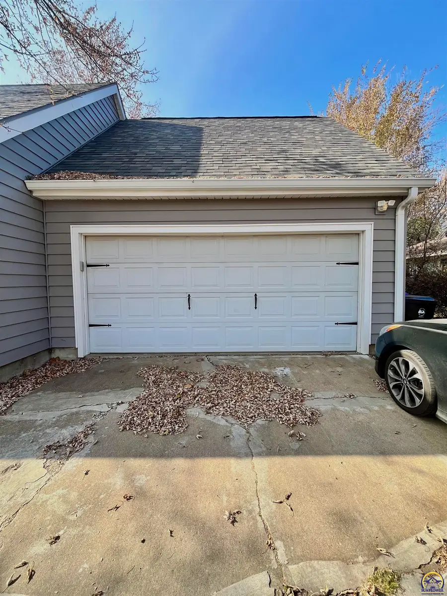 3337 SW Arrowhead Rd, Topeka, KS 66614 - Image #3