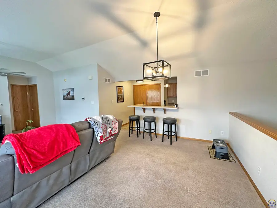 7345 SW 23rd Ct, Topeka, KS 66614 - Image #3