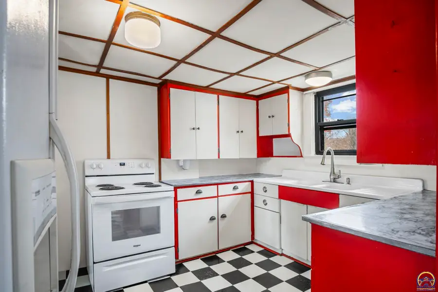 306 NE Lyman Rd, Topeka, KS 66608 - Image #3