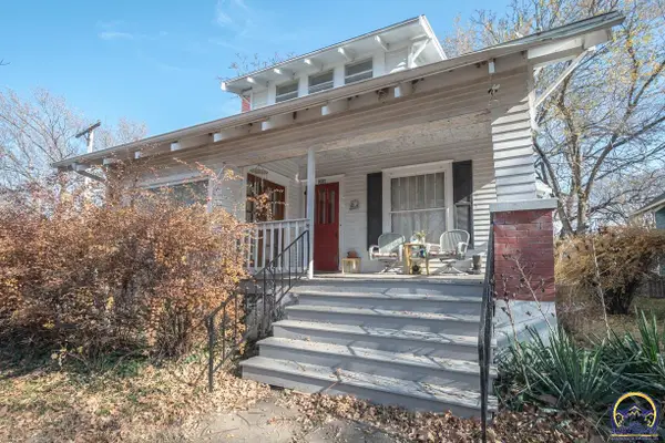 301 Walnut St, Valley Falls, KS 66088