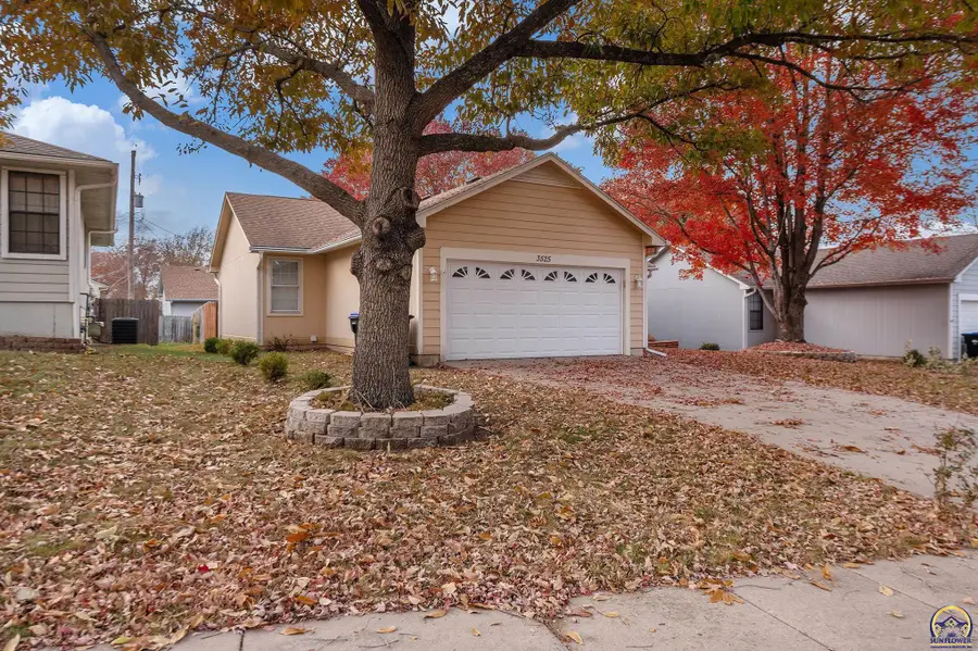 3525 SW Kent Ct, Topeka, KS 66614 - Image #3