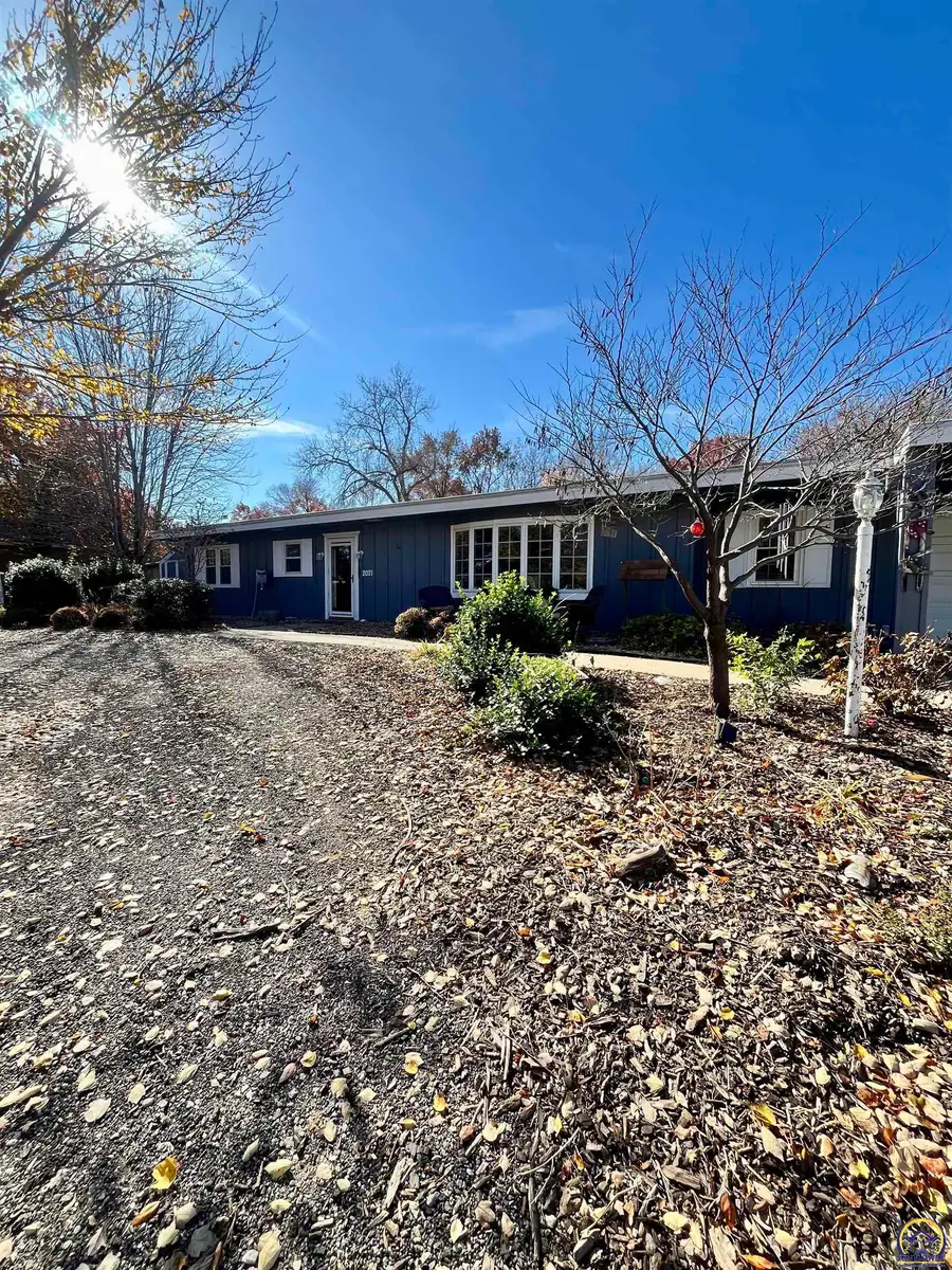 2021 Morningside Dr, Emporia, KS 66801 - Image #3