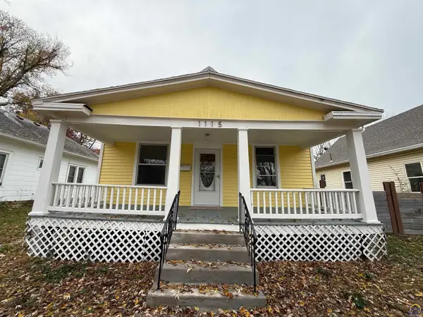 1115 SW Woodward Ave, Topeka, KS 66605