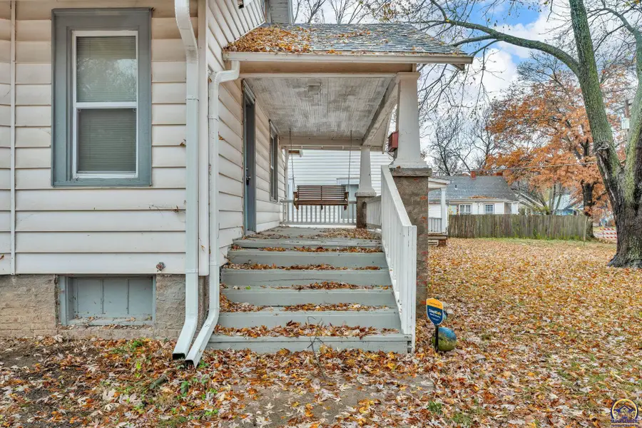 700 SW Roosevelt St, Topeka, KS 66608 - Image #3