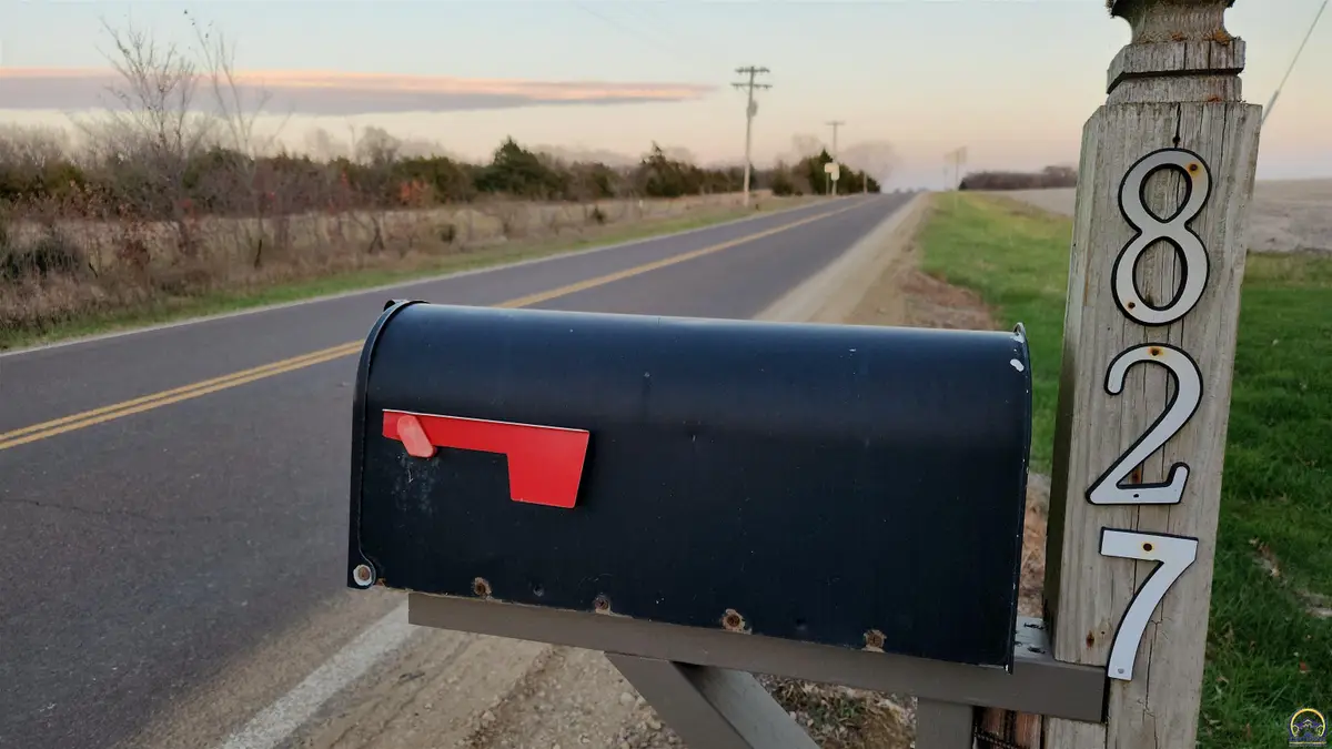 827 Second St, Whiting, KS 66552 - Image #1