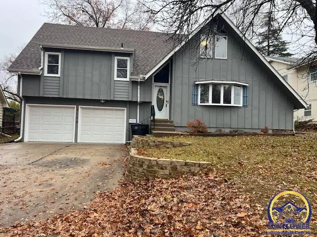 3116 SW Stone Ave, Topeka, KS 66614 - Image #1