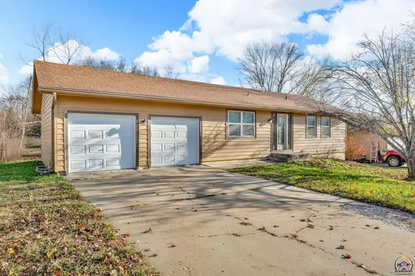 1231 SE 43rd Ter, Topeka, KS 66609