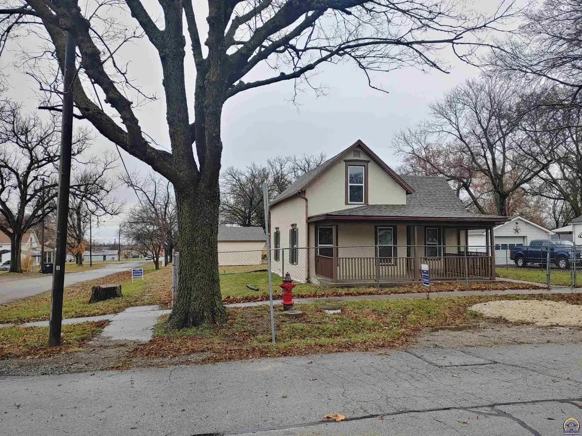 106 Winchester St, Winchester, KS 66097 - Image #1