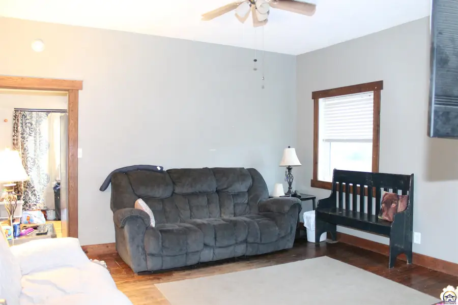 12279 S Docking Rd, Burlingame, KS 66413 - Image #3