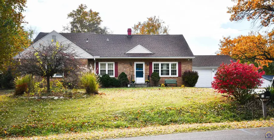 715 NW 35th St, Topeka, KS 66617 - #3