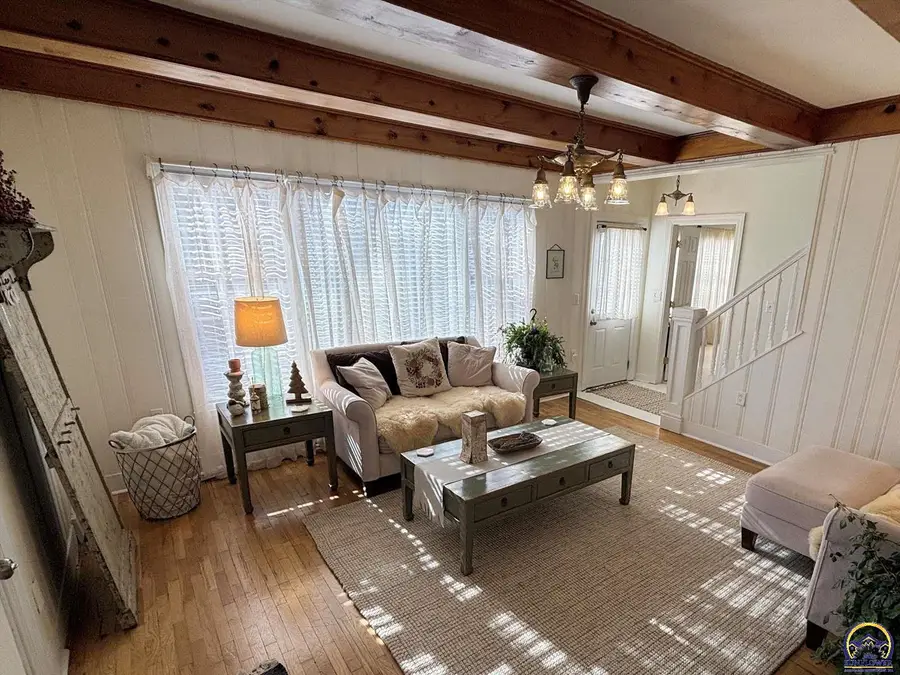 13 Locust St, Cottonwood Falls, KS 66845 - Image #2