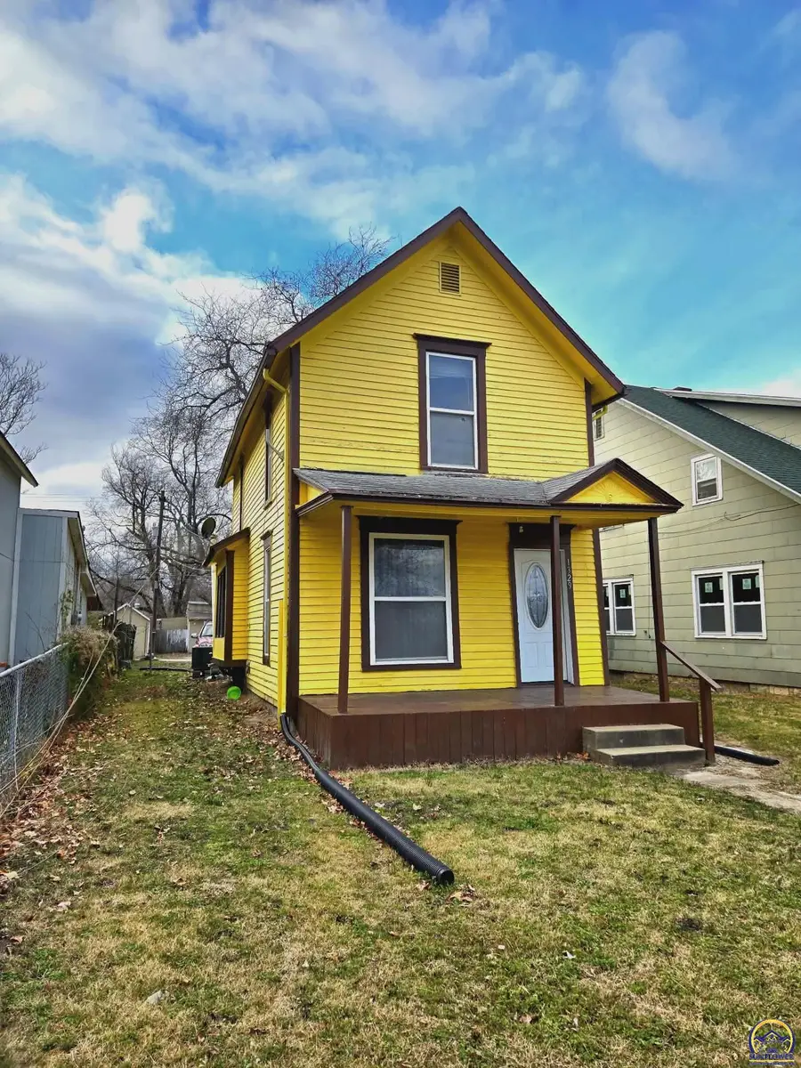 1329 NW Eugene St, Topeka, KS 66608 - Image #2