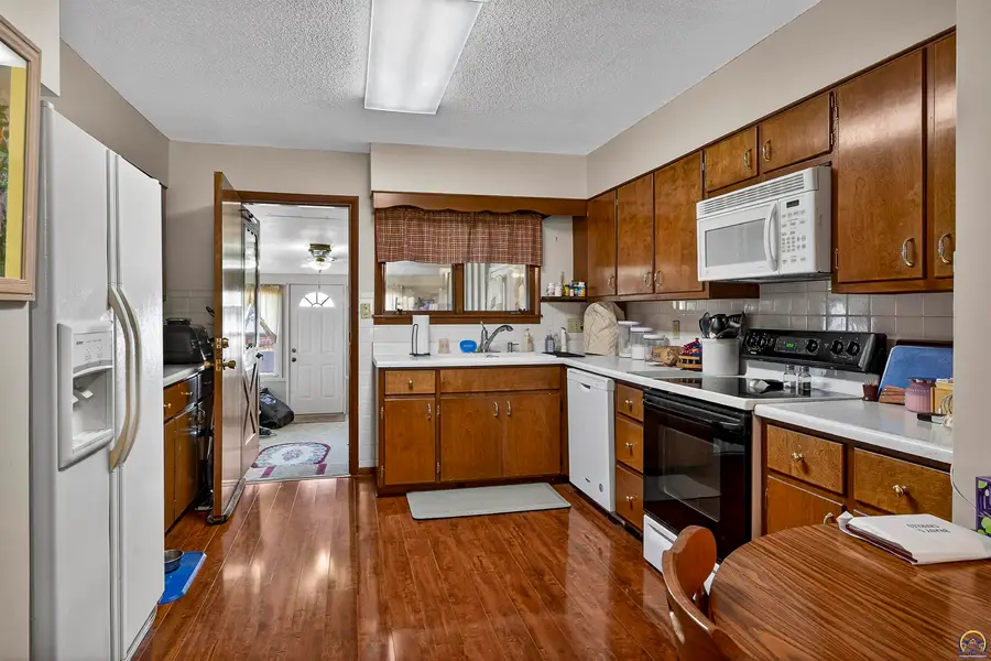 201 Dakota Ave, Holton, KS 66436 - Image #2