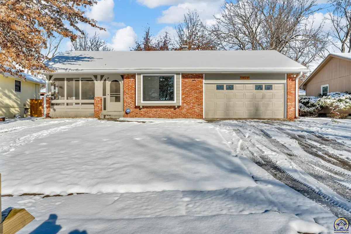 5824 SW 28th Ter, Topeka, KS 66614 - Image #1