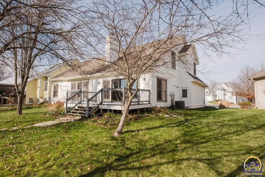 3807 SW Trevino Ct, Topeka, KS 66610 - #3