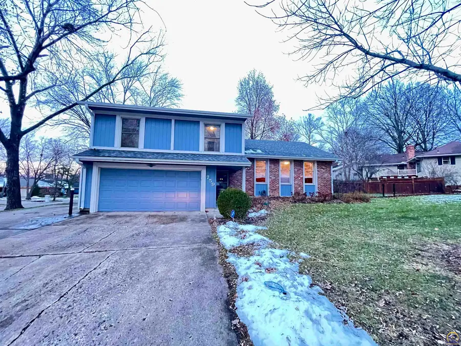 759 SW Prairie Ct, Topeka, KS 66609 - Image #2