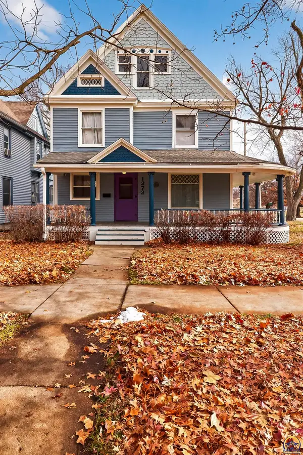 1272 SW Buchanan St, Topeka, KS 66604