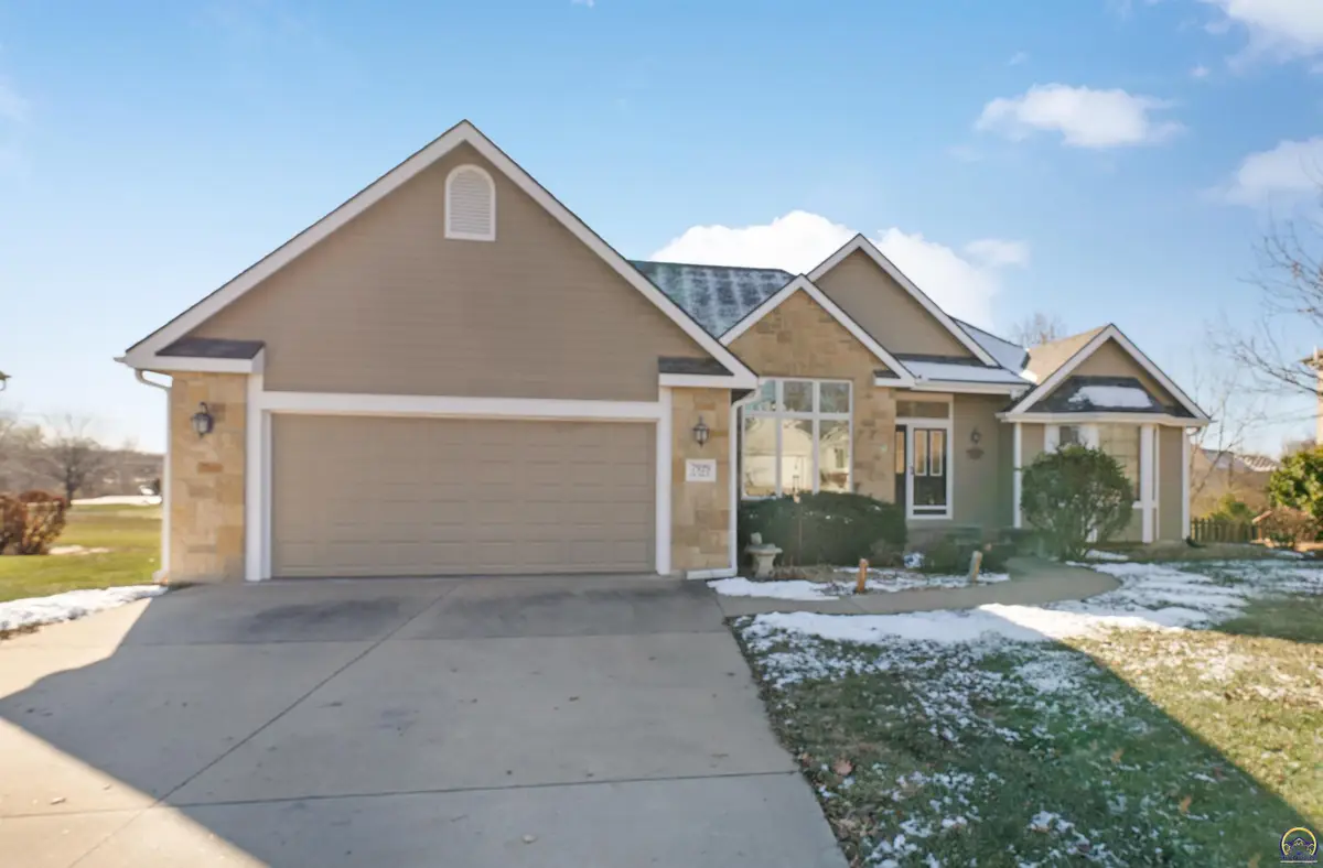 7929 SW 28th St, Topeka, KS 66614 - Image #1