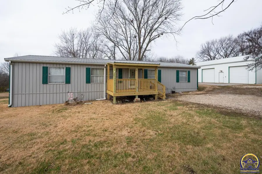 23227 Elm St, Lyndon, KS 66451 - Image #2